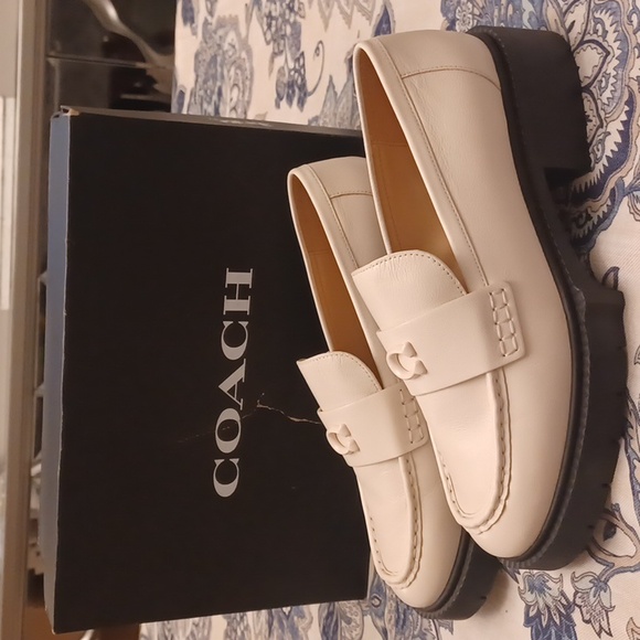 New Coach Leah Women's Cream Leather Lug Sole Loafers SZ 9.5 - Picture 6 of 16